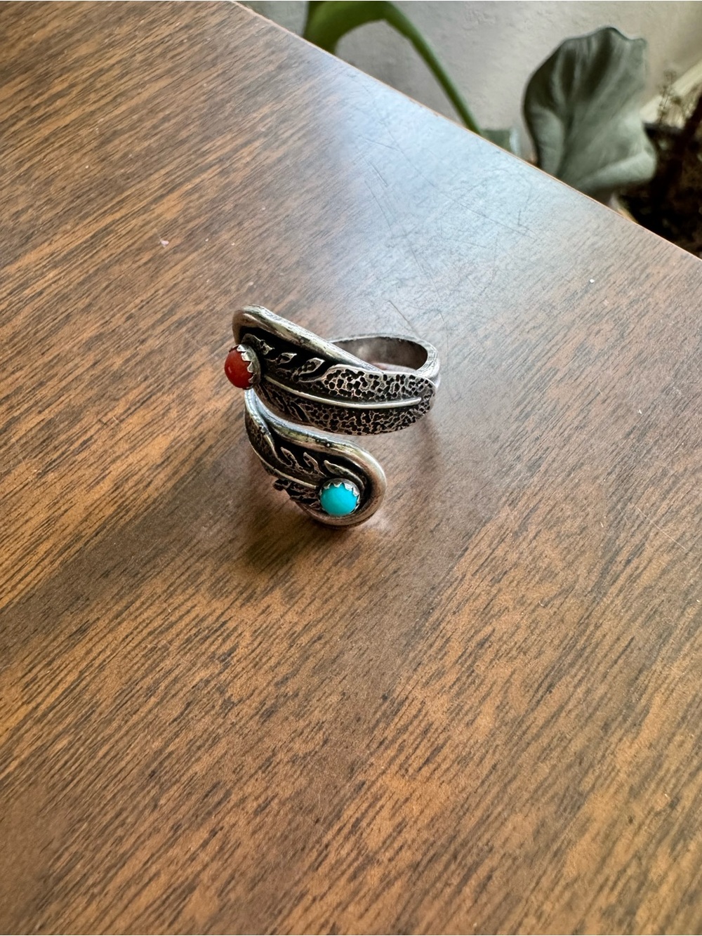 Navajo handmade, stamped, sterling silver turquoise and coral adjustable ring - Picture 5 of 7